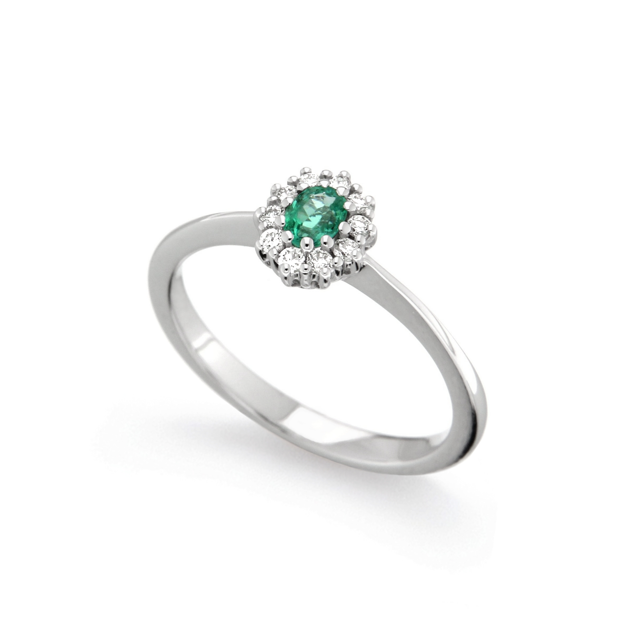 Inel din aur 18K cu smarald 0,18 ct. si diamante 0,14 ct., model Orsini 2470G-S3X4 Inel din aur 18K cu smarald 0,18 ct. si diamante 0,14 ct., model Orsini 2470G-S3X4