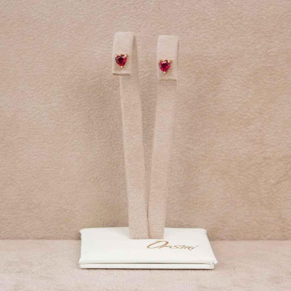 Cercei din aur 18K cu rubine in forma de inima 0,70 ct., model Orsini OR0640R Cercei din aur 18K cu rubine in forma de inima 0,70 ct., model Orsini OR0640R